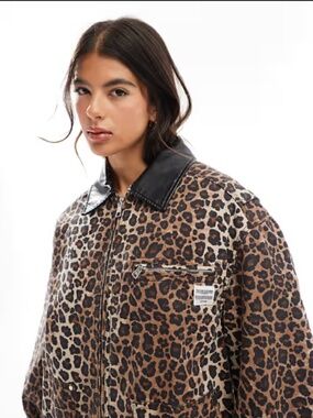 Bershka contrast collar trucker jacket in leopard print